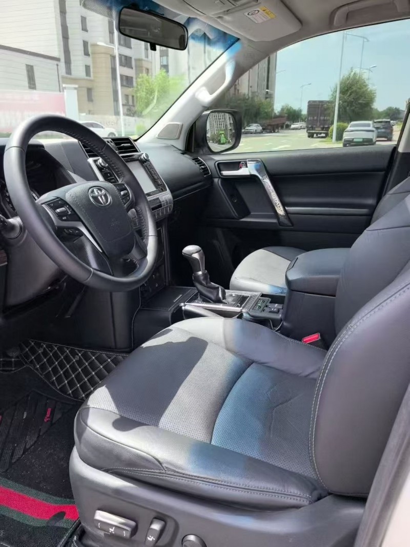 淮南19年丰田普拉多4