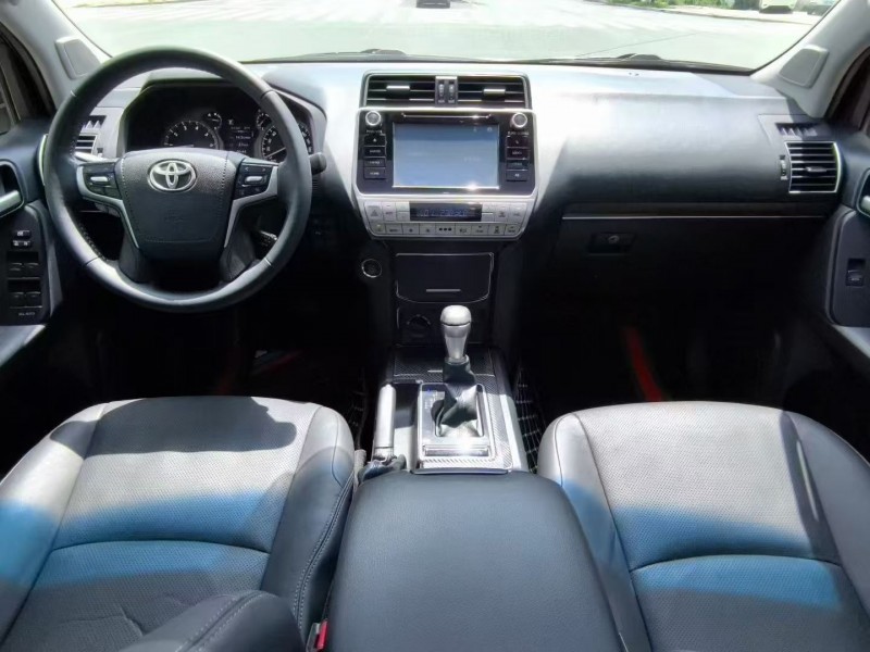 淮南19年丰田普拉多6