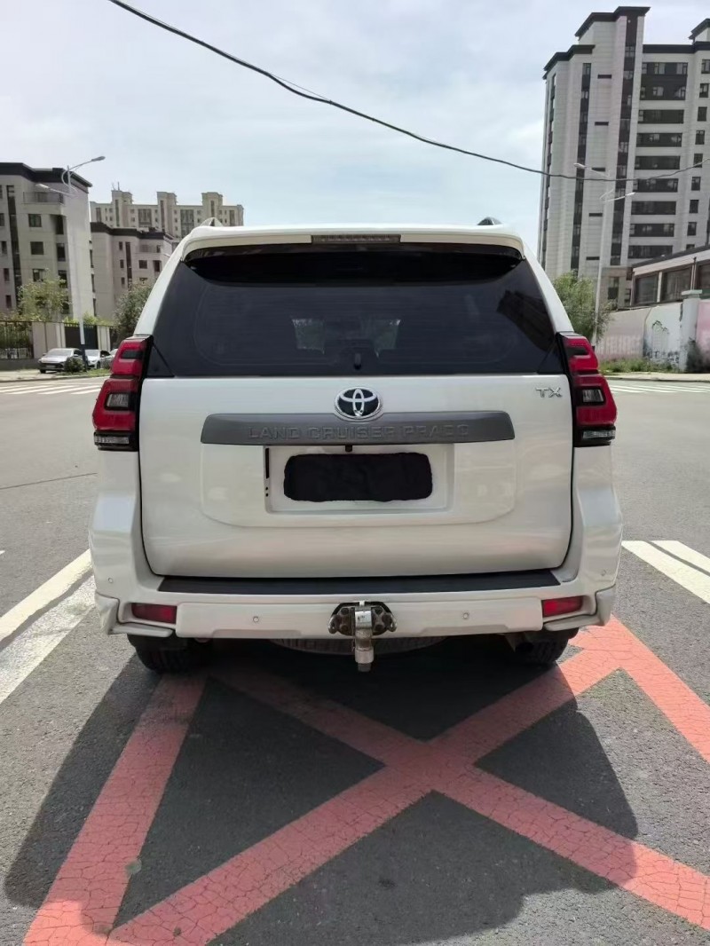 淮南19年丰田普拉多9