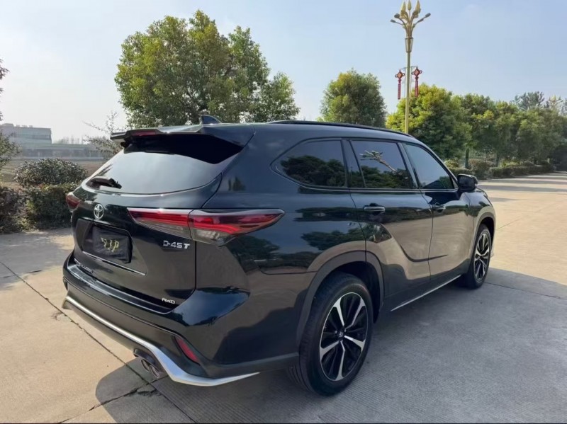 南京24年丰田皇冠9