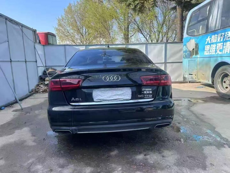青岛17年奥迪A6L8