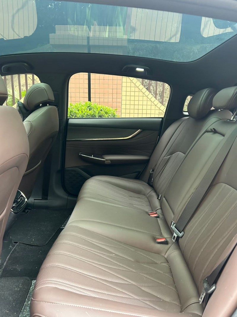 东莞25年长安汽车启源8