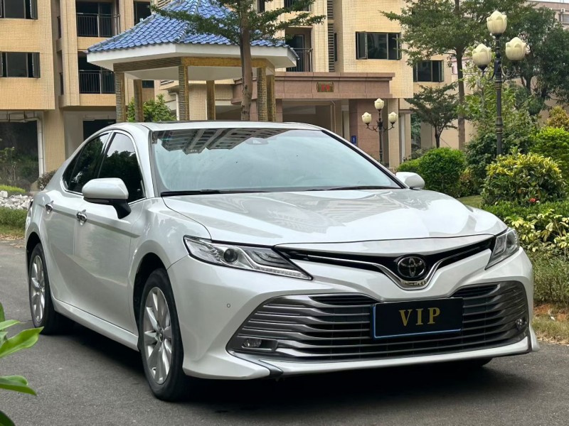 东莞19年丰田凯美瑞2