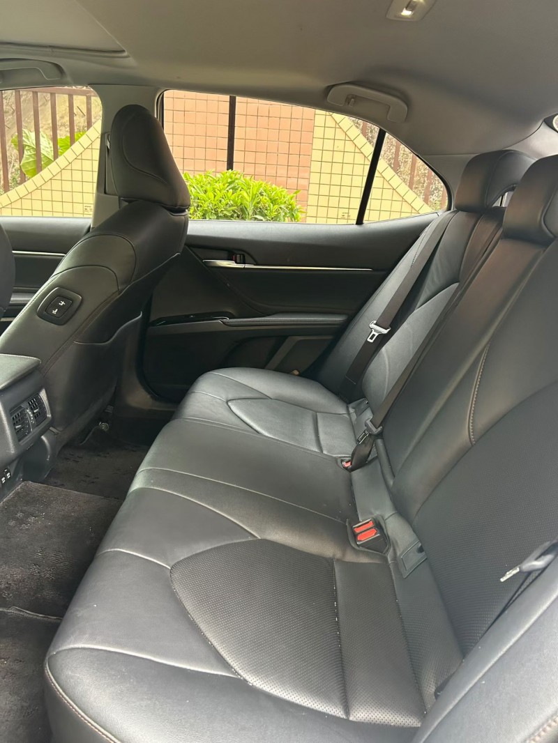 东莞19年丰田凯美瑞3