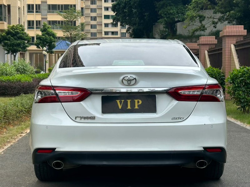 东莞19年丰田凯美瑞9