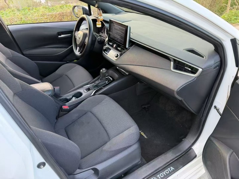 宁波23年丰田雷凌4