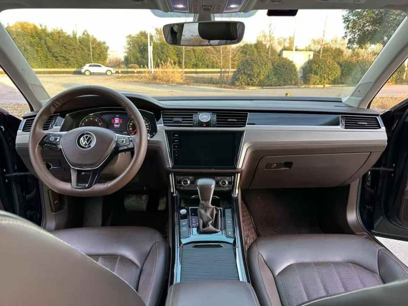 徐州21年大众辉昂5