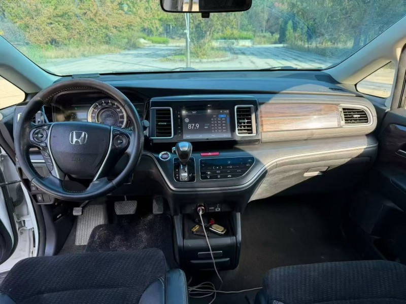 济南18年本田艾力绅6