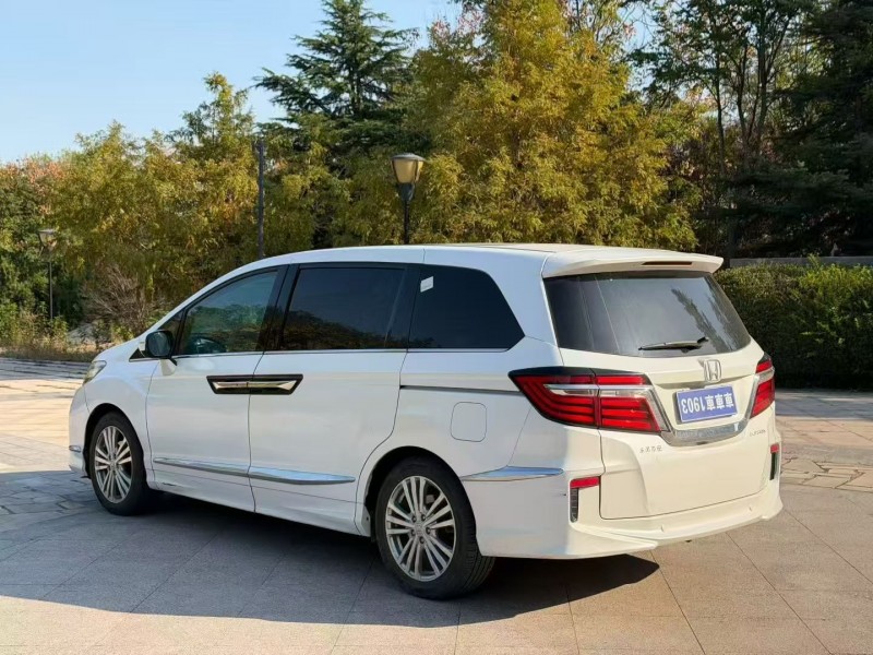 济南18年本田艾力绅9