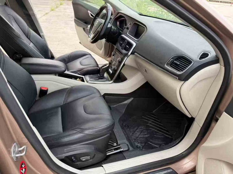 徐州15年沃尔沃V406