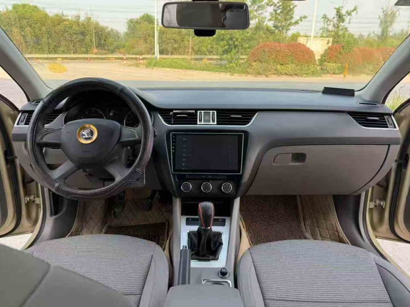 徐州14年斯柯达明锐5