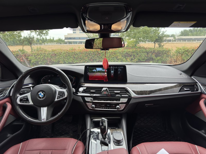 盐城21年宝马5系8