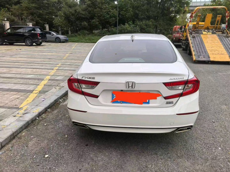 台州21年本田雅阁4