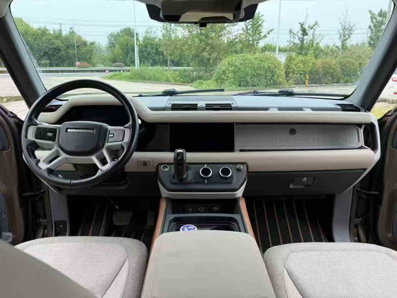 徐州21年路虎卫士5