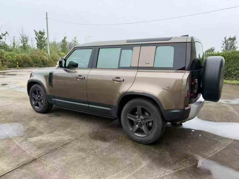 徐州21年路虎卫士8
