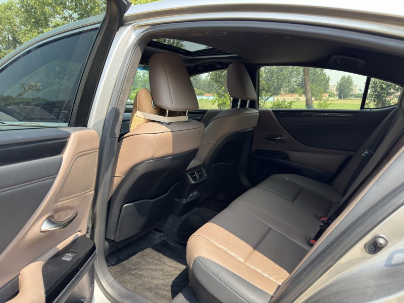 盐城24年雷克萨斯ES7