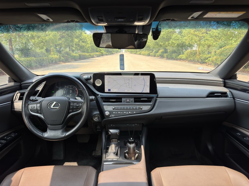 盐城24年雷克萨斯ES8