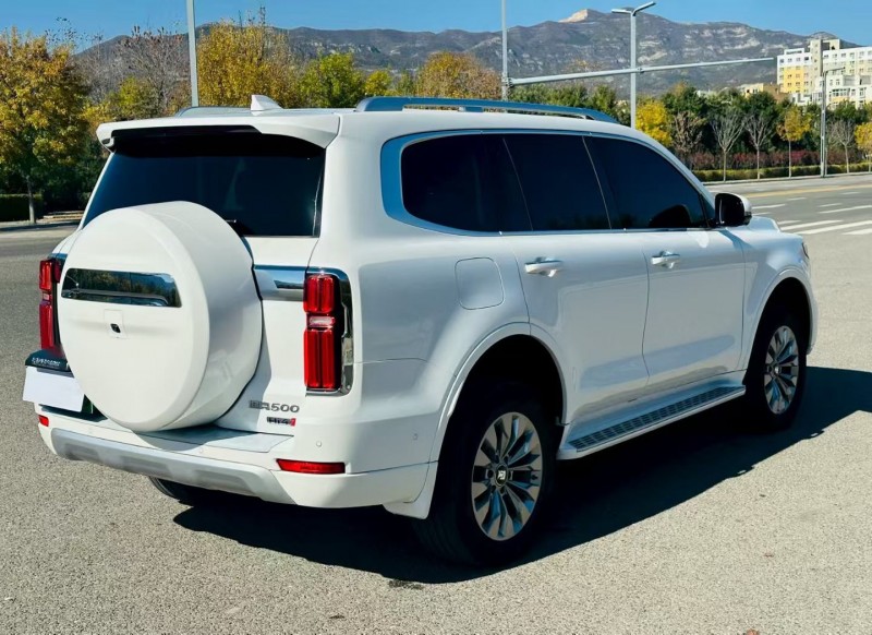 太原25年长城汽车坦克7