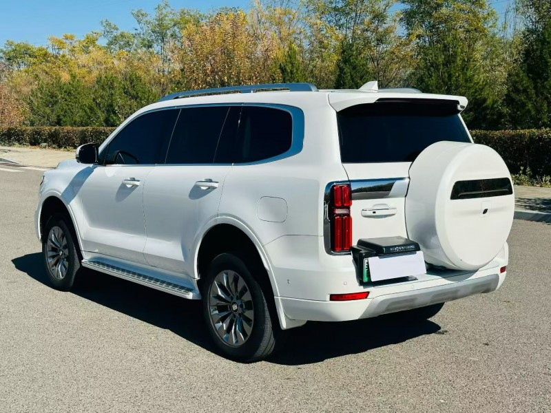 太原25年长城汽车坦克8