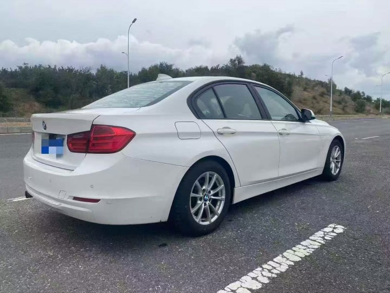 烟台13年宝马3系7