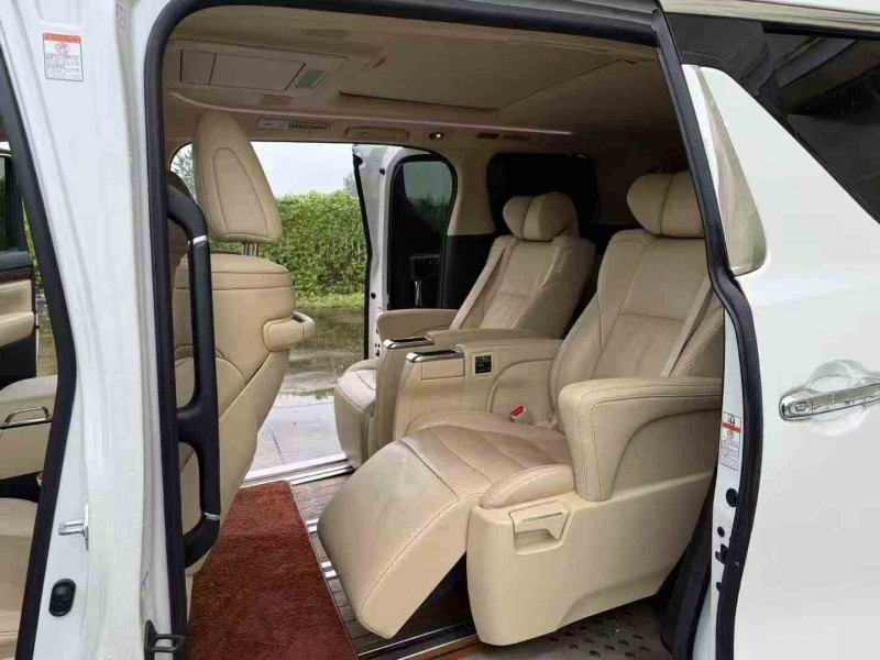 徐州18年丰田埃尔法7