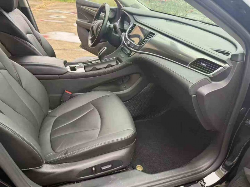 徐州22年别克君越6