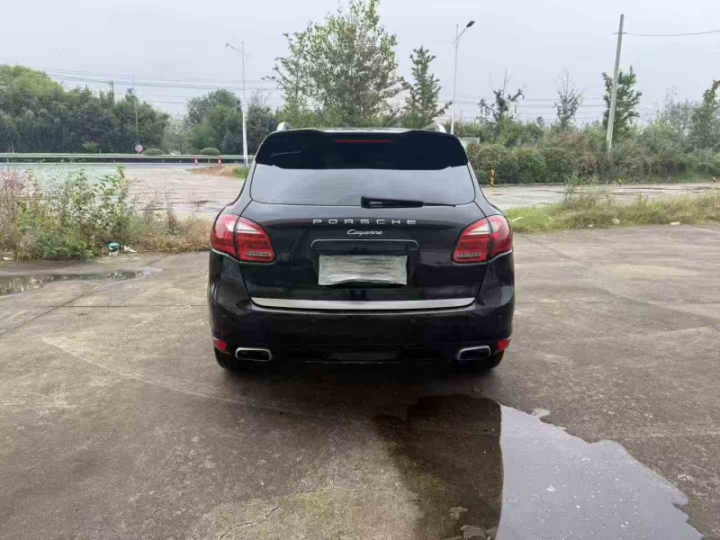 徐州14年保时捷卡宴9