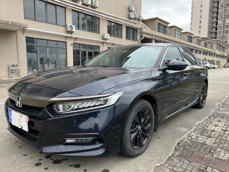 盐城21年本田雅阁2