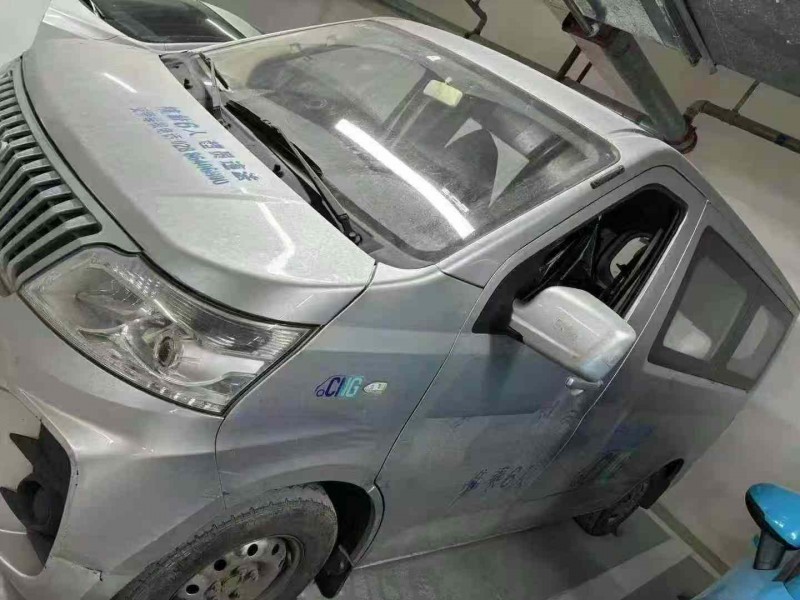 成都21年长安汽车睿行3