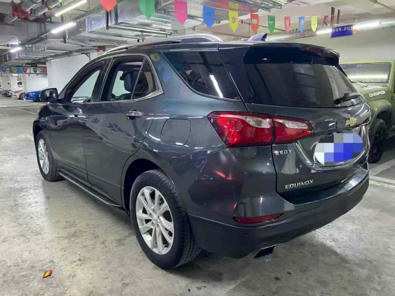 成都17年雪佛兰探界者7