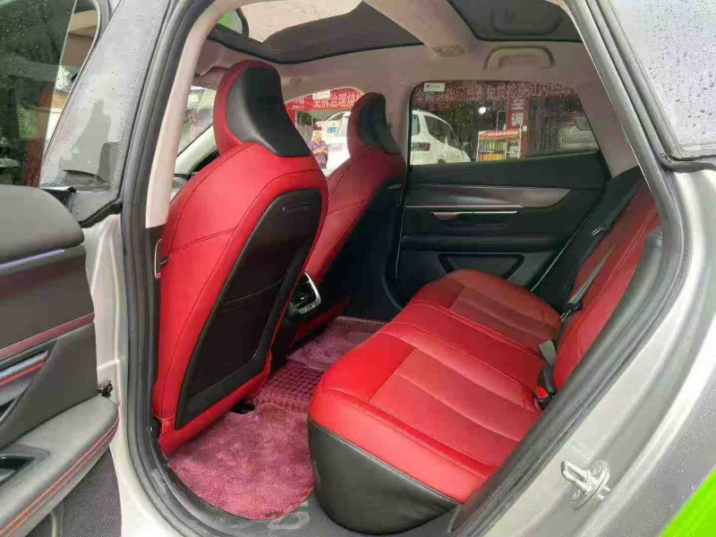 成都23年小鹏汽车p75