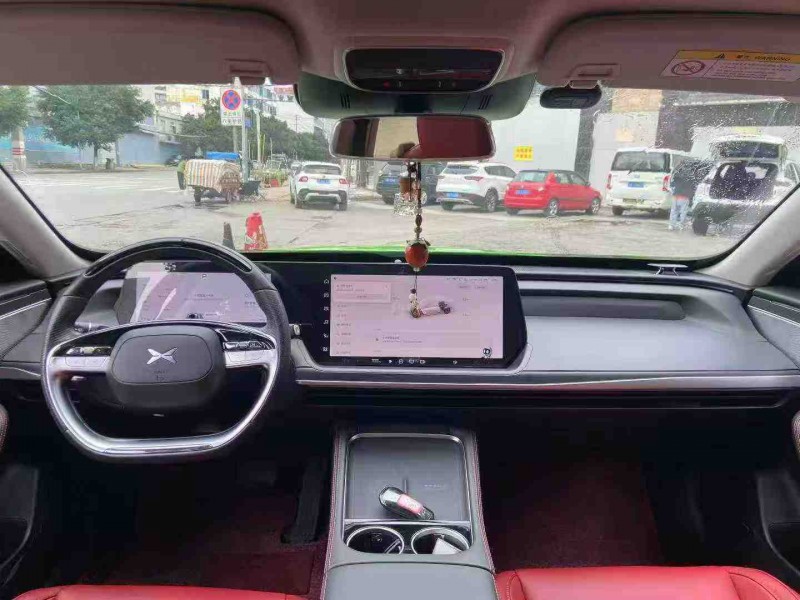 成都23年小鹏汽车p76