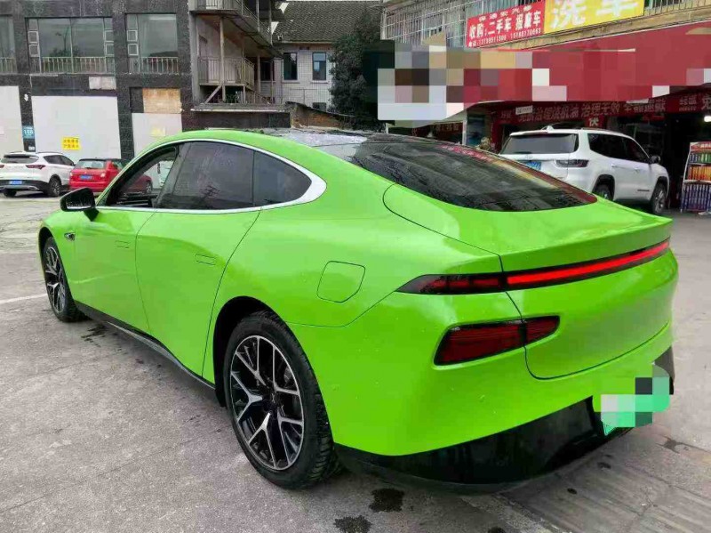 成都23年小鹏汽车p77