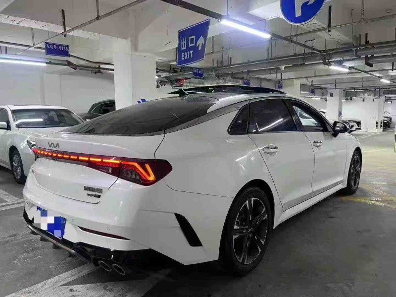 成都22年起亚K57