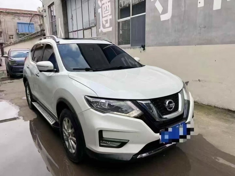 东营19年日产奇骏3