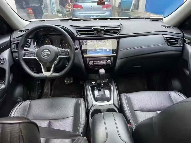 东营19年日产奇骏6