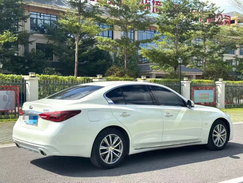 厦门21年英菲尼迪Q50L9