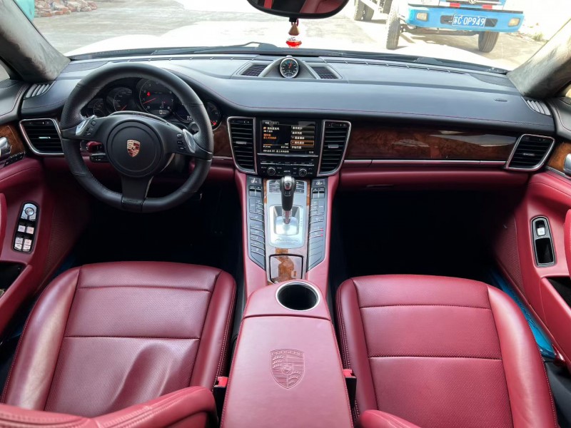 徐州11年保时捷帕拉梅拉8