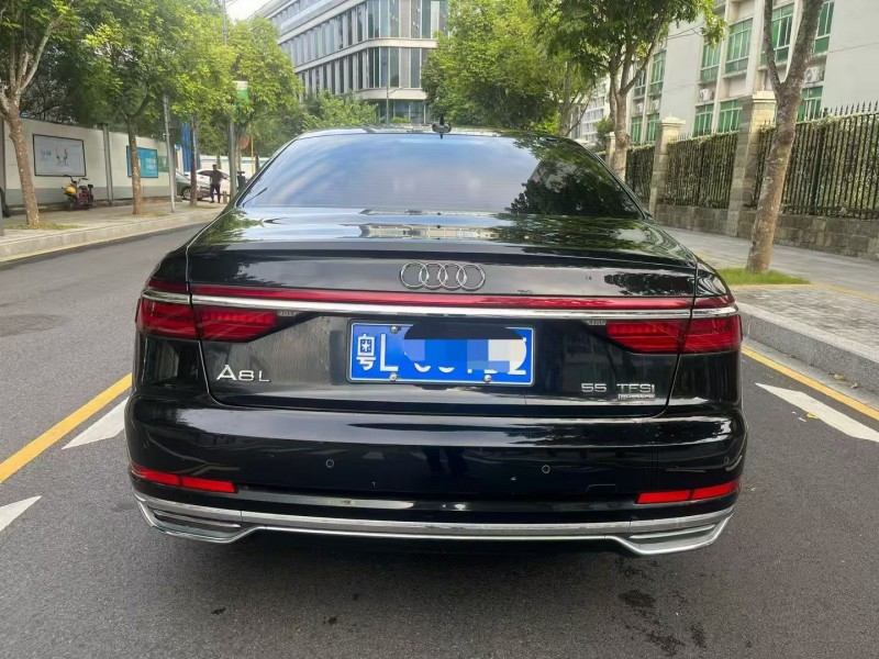 深圳20年奥迪A8L9