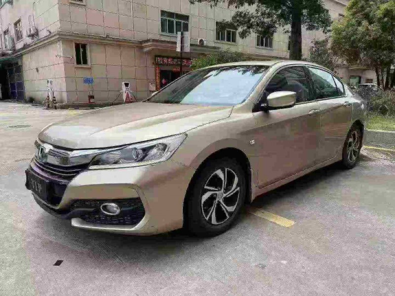 广州16年本田雅阁2
