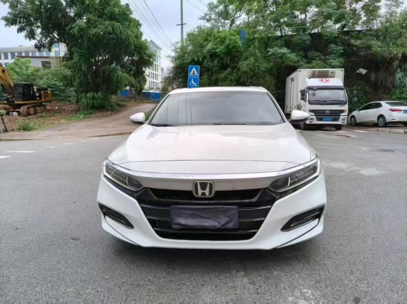 南宁20年本田雅阁1