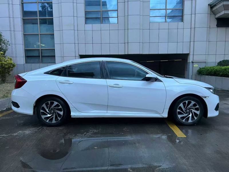 东莞18年本田思域7