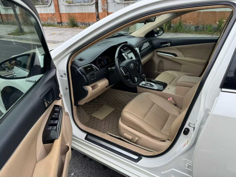 广州13年丰田凯美瑞8