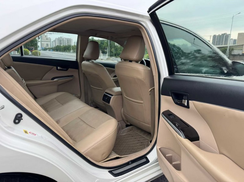 广州13年丰田凯美瑞9