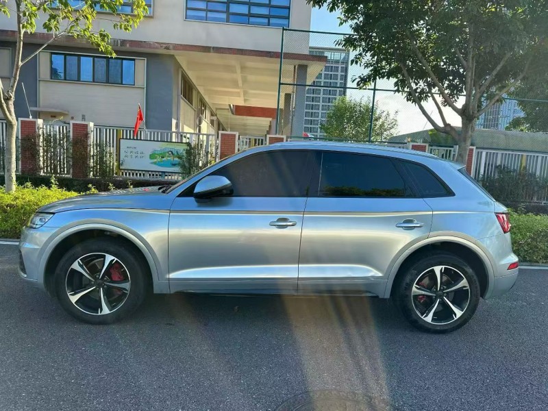 厦门19年奥迪Q54