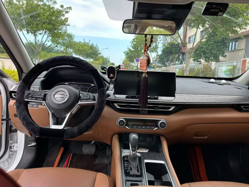 厦门23年日产天籁9