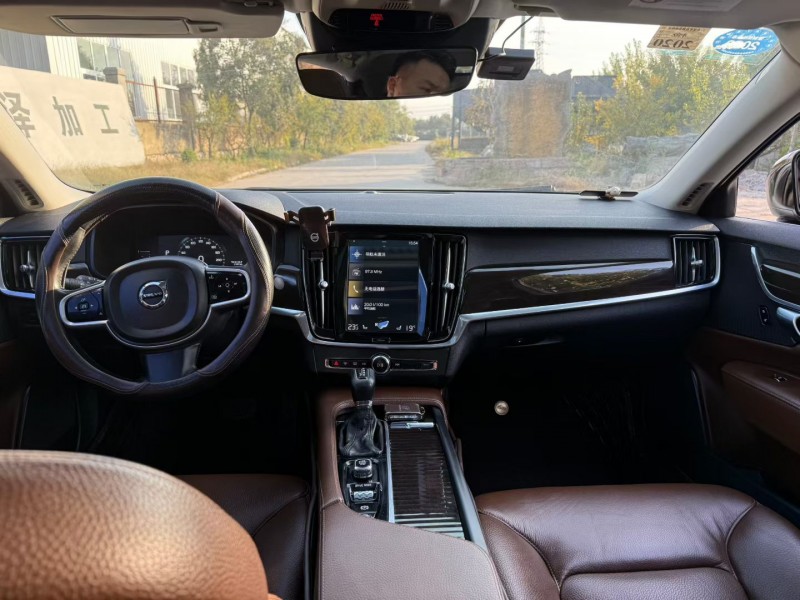 徐州18年沃尔沃S904