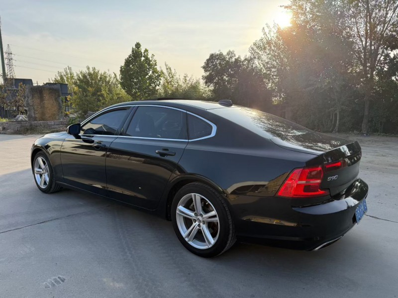 徐州18年沃尔沃S905