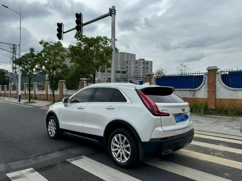 广州19年凯迪拉克XT48