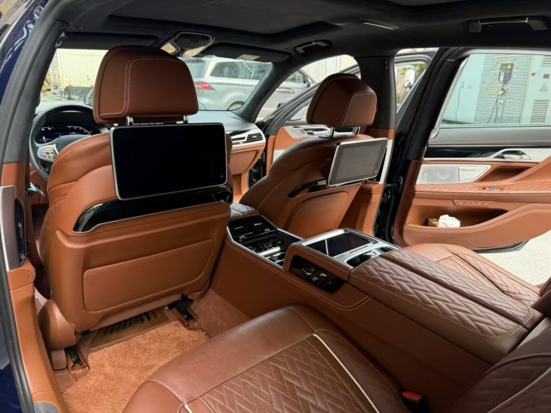 厦门20年宝马7系7